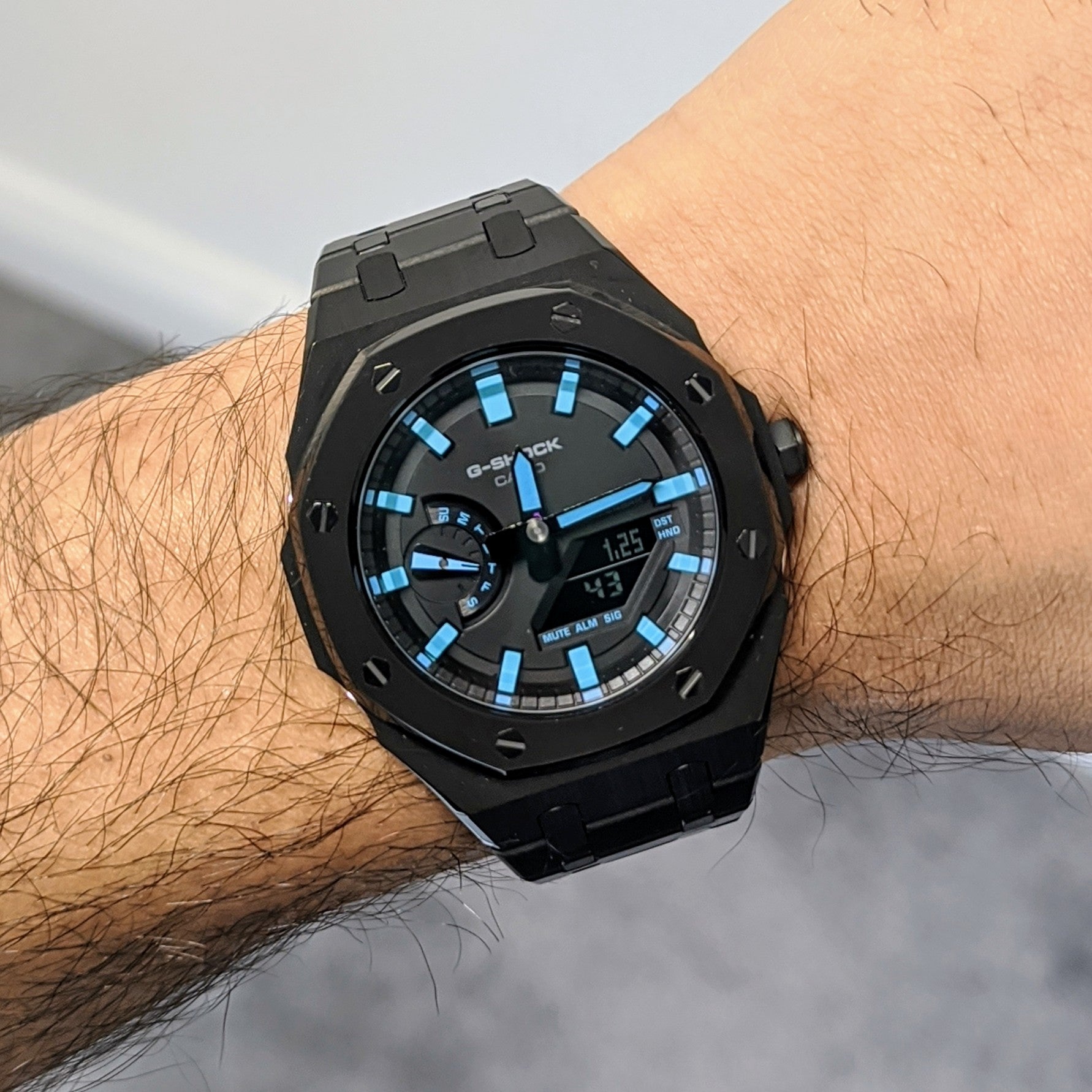 Modified CasiOak Tiffany Blue Dial on Black Stainless Steel - Q Wrist - Modified Watches